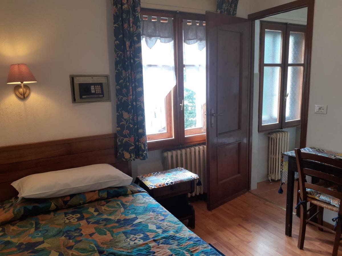 Hotel Villa Cary Oulx Kültér fotó