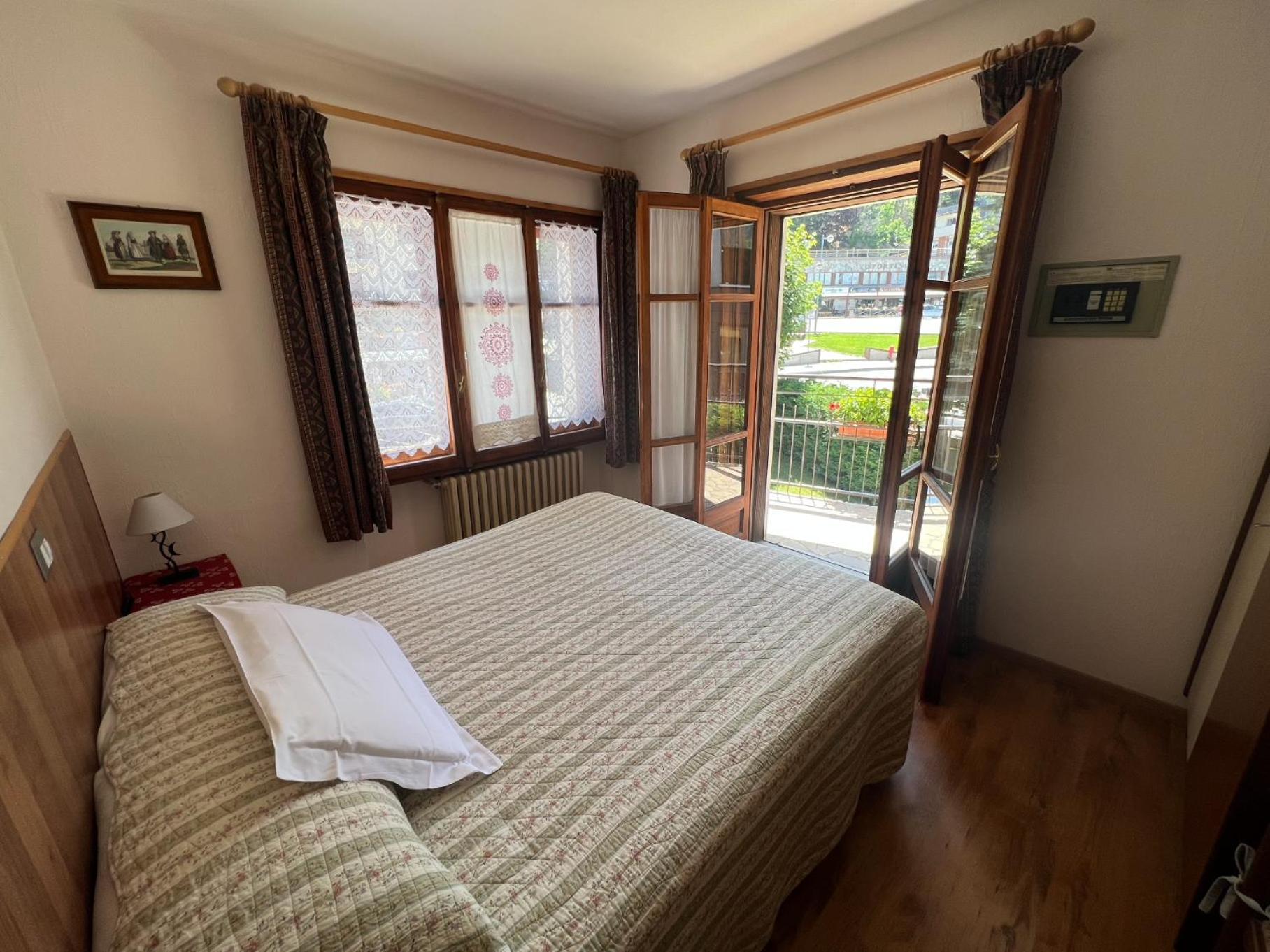 Hotel Villa Cary Oulx Kültér fotó